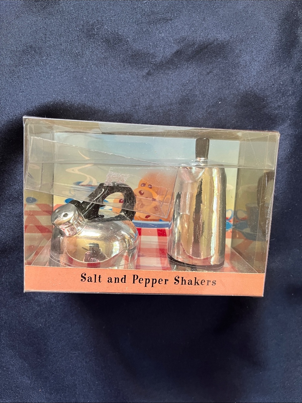 Vtg Great Shakes Teapot Coffee Pot Salt Pepper Shakers NIB 2000 Woodard Charles